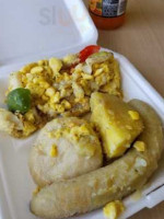 Jamaica Jerk Center food