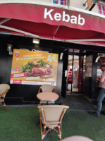 Maison Du Kebab inside