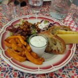 A Table, Capucine Food