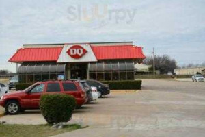 Dairy Queen outside