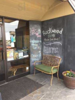 Rockwood And Grill outside