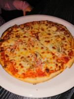 Pizza Grata food