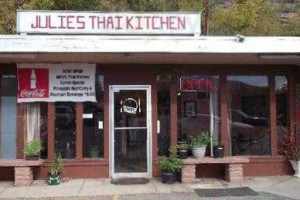 Julie's Thai Kitchen outside