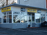 Pizza Box Express outside