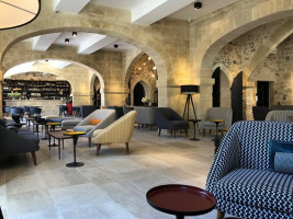 Lounge Des Remparts inside