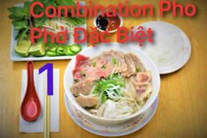 Pho Ga Hai Van 2 food