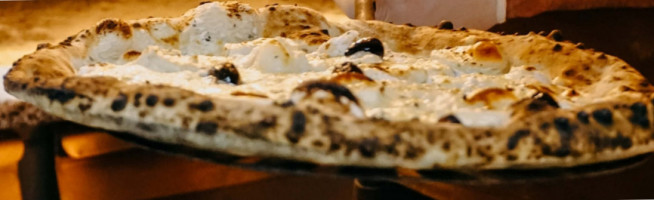Rinetta Pizzeria food