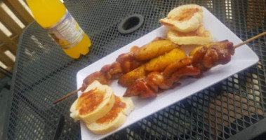 Wally's Pinchos food