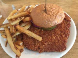 Historic Elwood Opera House food