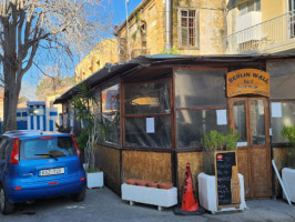 Kebab House Berlin Wall No2. outside