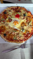 Illy'co Pzza food