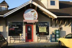 Duck Donuts outside