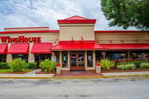 The Winghouse Of Altamonte outside
