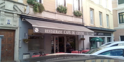 Cafe du centre outside