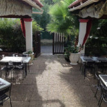 Les Portes De L'orient inside