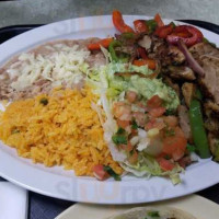 Marino's Tacos food