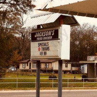Jackson's Fried Chicken outside