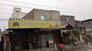 Down Street Foods Faisalabad. outside