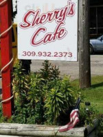 Sherry's Cafe outside