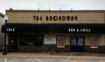 The Broadway And Grill food
