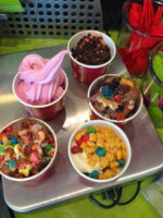 Menchie's food