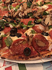 Taranto's Pizza Barn food