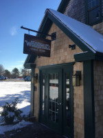 Woodhull Public House outside