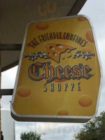 Friendly Confines Cheese Shoppe outside