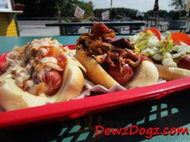 Dewz Dogz food