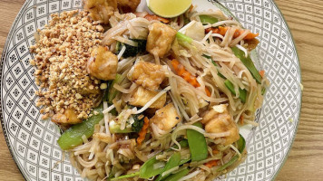 Ying Thai Cuisine food