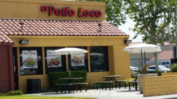 El Pollo Loco inside