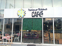 Designer Blooms Cafe inside