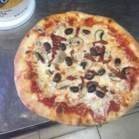 Perillo's Pizzeria food