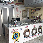 Alla Zeppola Dorata inside