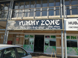 Yummy Zone outside