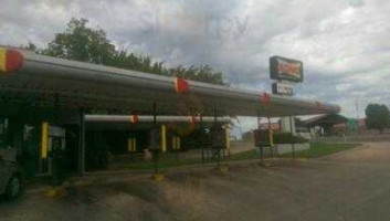 Sonic Drive-in outside