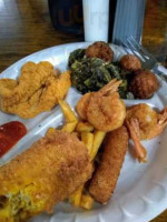 Maydro's Seafood Kitchen food