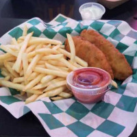 Shoreline Grill food