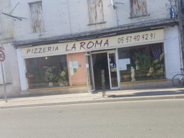 Pizzeria La Roma food