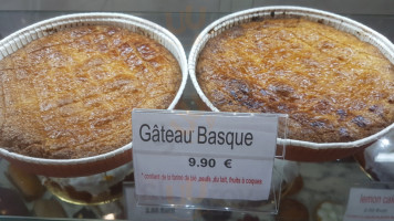 Patisserie Gourmandises De Guillaume food