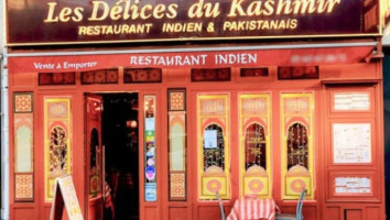 Les Delices Du Kashmir Montparnasse inside
