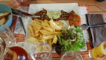 Brasserie Le Lys food