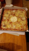 La Pizza inside