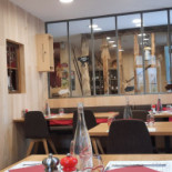 Les Tables De La Fontaine Nourriture