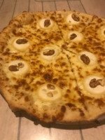 Mond'o Pizza food