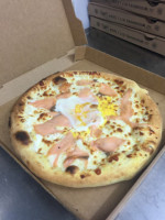 Palm’s Pizza food