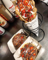 Crepe Boulevard food