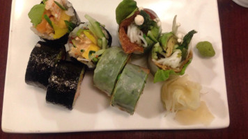 Sushi Yumi food