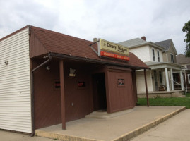 The Coney Tavern food