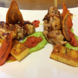 Le Valles Pierre Dentro